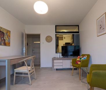 Wygodne 2 pokojowe mieszkanie w pięknej okolicy - Photo 1