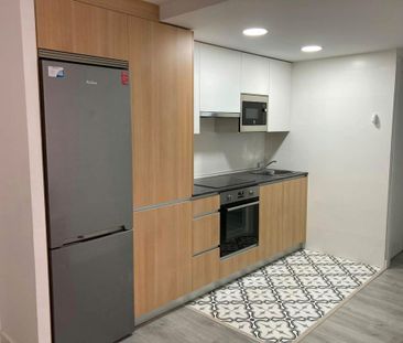 Piso de alquiler en N/a, Universidad - Photo 2