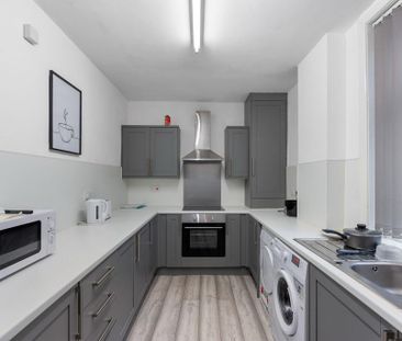 1 bedroom house of multiple occupation to rent - Photo 2