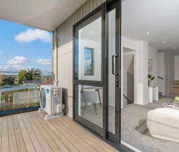2/113 Te Atatu Road, Te Atatu South - Photo 3