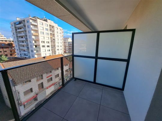 Location appartement 1 pièce - 32m² à Thonon les bains (74200) - Photo 1