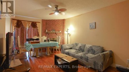 16 DUGGAN DRIVE - Photo 3