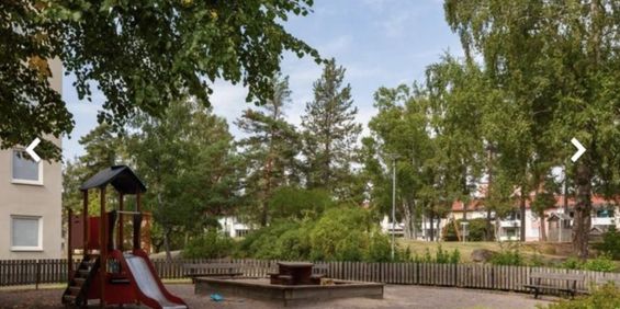 Trevlig Lägenhet med högt läge i barnvänligt område, inglasad balkong med underbar utsikt - Photo 3