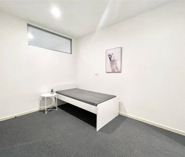 209/68 La Trobe Street - Photo 4