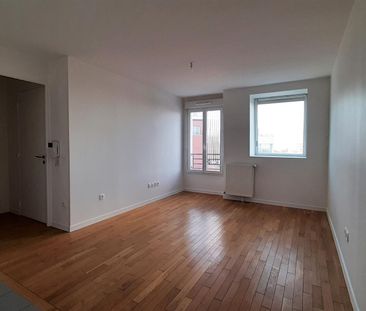 location Appartement F2 DE 38.18m² À ROMAINVILLE - Photo 2