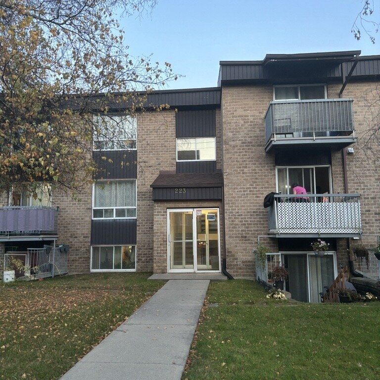 Immeuble - 641-661 Rue Des Coquelicots, Sherbrooke Grand 4 1/2 à Louer - Fleurimont - Photo 1