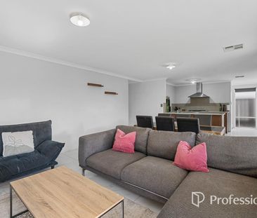 MODERN LIVING IN THE POPULAR MOVIDA ESTATE - Photo 2