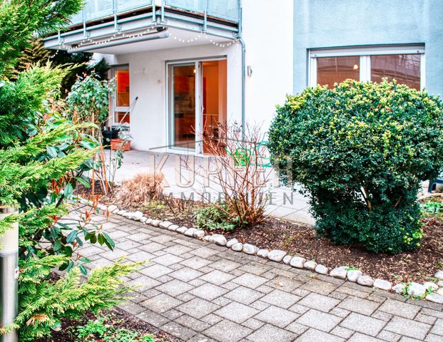 Exklusive 3-Zi-Wohnung mit Balkon in begehrter Wohnlage! - Photo 1