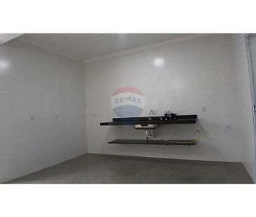 CASA COM 3 PAVIMENTOS EM EXCELENTE LOCALIZAÇÃO – PRÓXIMA AO SUPERME... - Foto 1