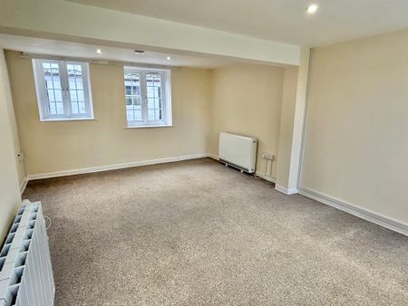 3 bedroom Delightful Three Bedroom Cottage to rent - Photo 3