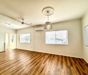 INTERNAL STAIRS + POWERED SHED: A WELL MAINTAINED PROPERTY WITH SOU... - Photo 3