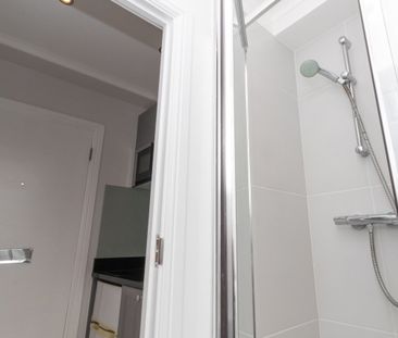 Studio Flat, Du Cane Court, SW17 - Photo 6