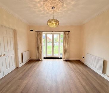 5 bedroom detached house to rent - Photo 2