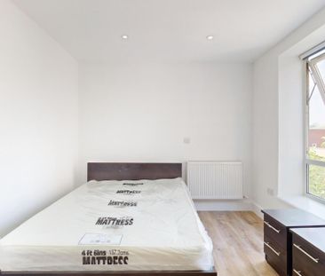 Studio Flat, The Luminaire Apartments, NW6 - Photo 1