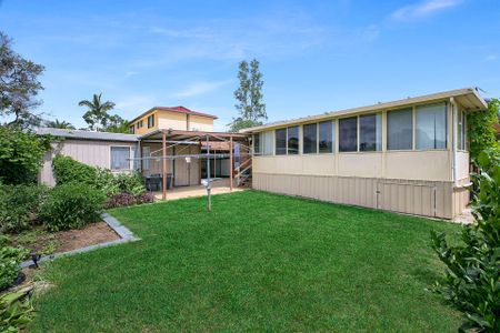 3 Bedroom Family Home in Macquarie Fields&excl;&excl; - Photo 4