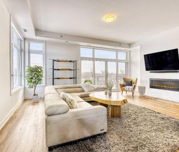 Penthouse 5 ½ adossé au golf de Saint-Lambert! 2 159 pi² - Photo 2