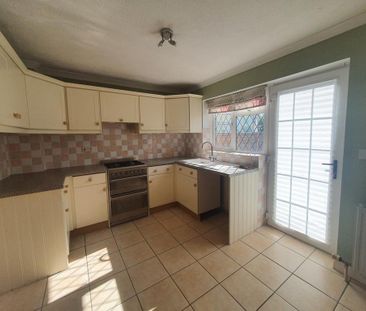 2 bedroom house to rent - Photo 3