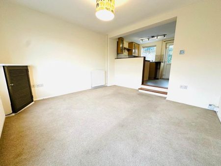2 bedroom terraced house to rent - Photo 2