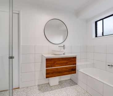 Beautiful Renovated Family Home in Thurgoona!! - Photo 6