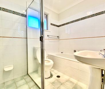 4-Bedroom Family Home - Photo 3