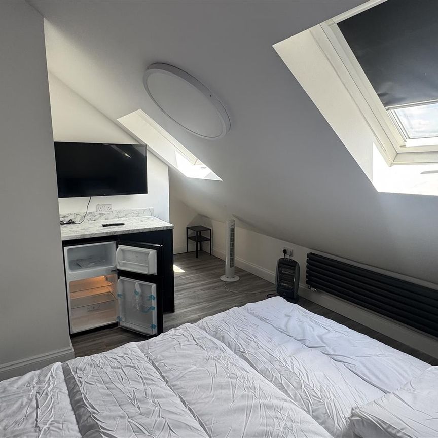 Glenny Road, Barking - Photo 1