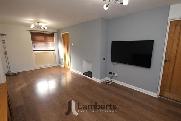 2 bedroom property to rent - Photo 1
