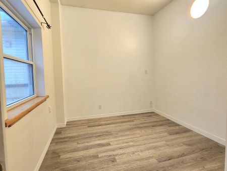 For Lease - 110 Surrey Street, Guelph, Ontario - Photo 2