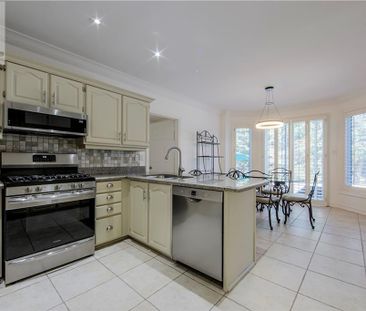 1487 THE LINKS Drive, Oakville, Ontario, L5M2P2 - Photo 6