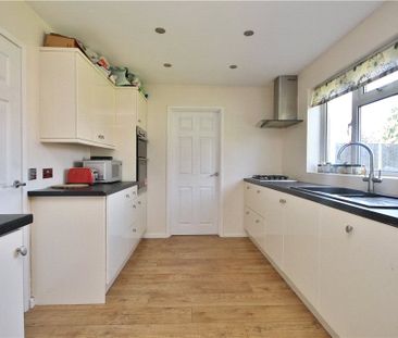 Blackwell Avenue, Guildford, UK, GU2 8LU - Photo 5