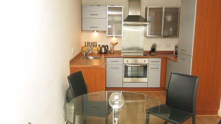 2 bedroom apartment to rent - Photo 5