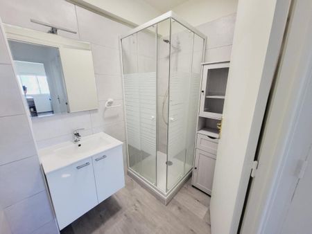 Location Appartement 1 pièce Meublé 32m² CAGNES SUR MER 06800 - Photo 5