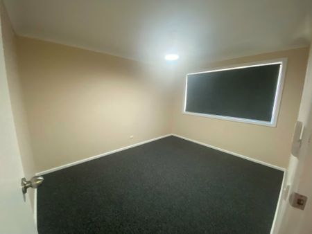 Charming 3-Bedroom Home in Narromine - Photo 4