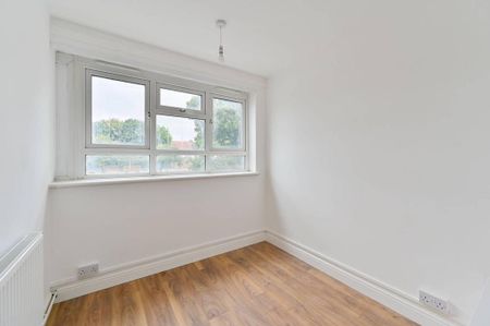 3 bedroom maisonette to rent - Photo 4