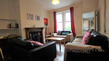 4 bedroom house to rent - Photo 2