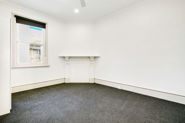 2 Bedroom Home with Separate Large Study/ Living Room in the Heart of Balmain - Photo 1