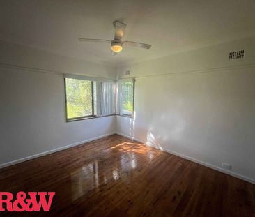 SPACIOUS FAMILY HOME IN BRADBURY !! - Photo 3