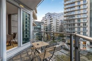 Juniper Drive, London, SW18 - Photo 1