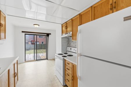 For Lease - 13 Brocklesby Crescent, Ajax, Ontario - Photo 3