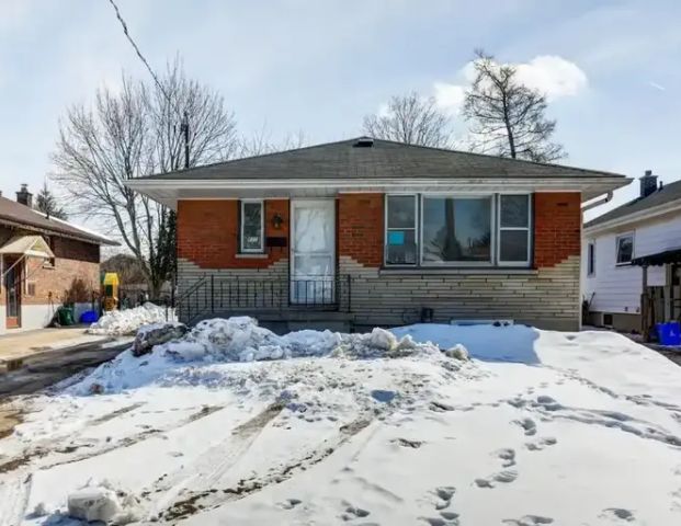 Woodcrest | 427 WOODCREST AVENUE, Oshawa - Photo 1