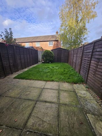 4 bedroom terraced house to rent - Photo 5