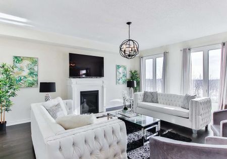 For Lease - 215 Northglen Boulevard, Clarington, Ontario - Photo 3