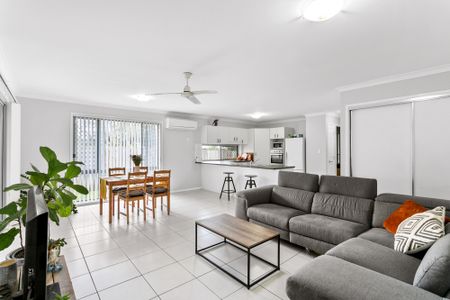 20 Carramar Street, Rothwell QLD 4022 - House For Rent | Domain - Photo 2