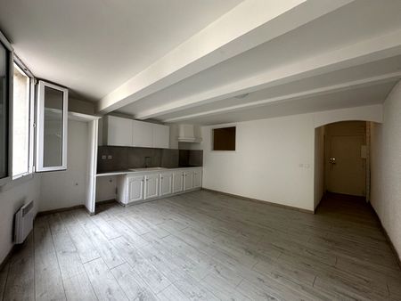 Location Appartement 2 pièces 50m² - Photo 3
