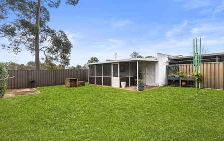 15 Merryl Avenue, Old Toongabbie NSW 2146 - House For Rent | Domain - Photo 5