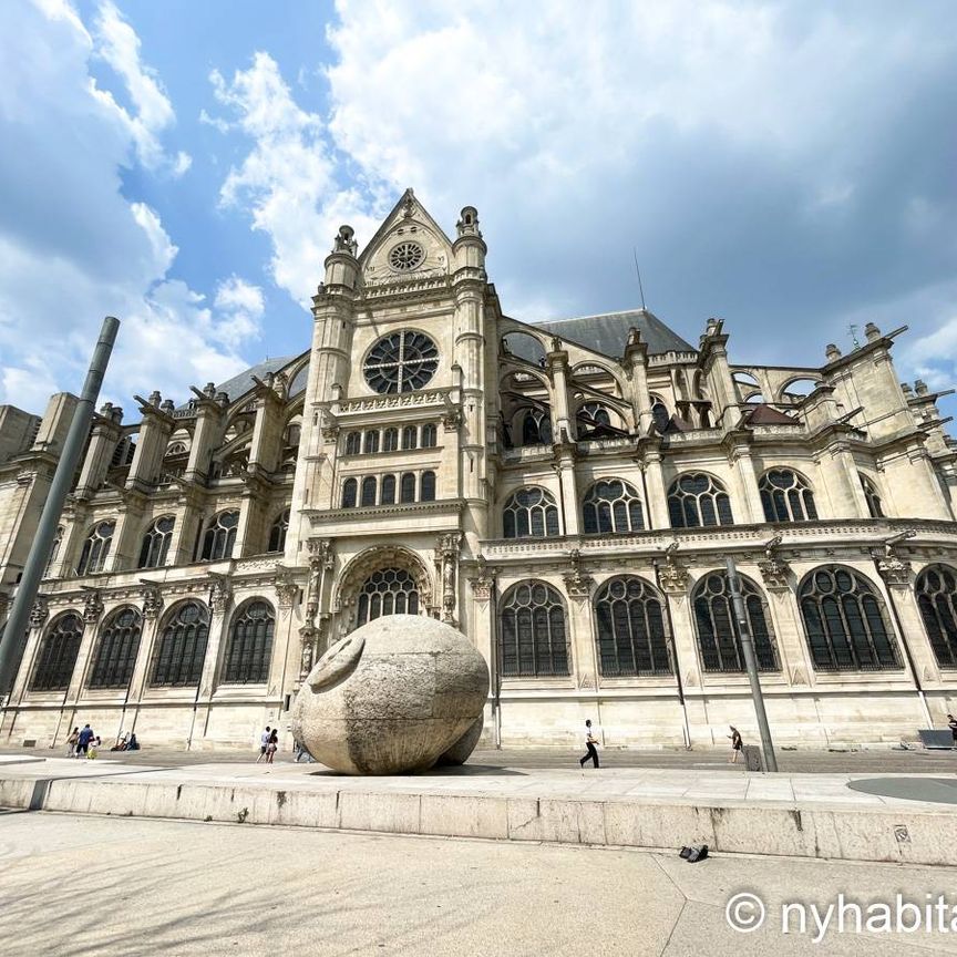 Logement à Paris, Location meublée - Photo 1