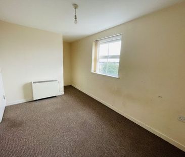 Milford Haven, Milford Haven, SA73 - Photo 3