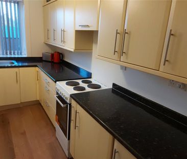 2 bedroom flat to rent - Photo 6