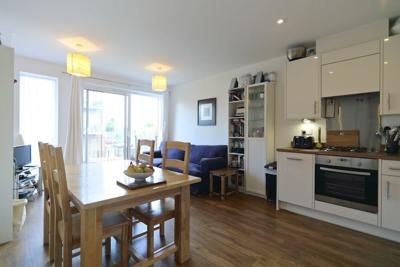 Spring Drive, Trumpington, Cambridge, CB2 9AD - Photo 3