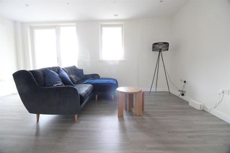 1 bedroom flat to rent - Photo 2