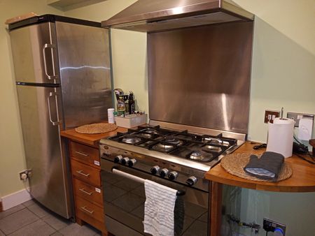 Room in a Shared Flat, Sydenham Road, CR0 - Photo 5